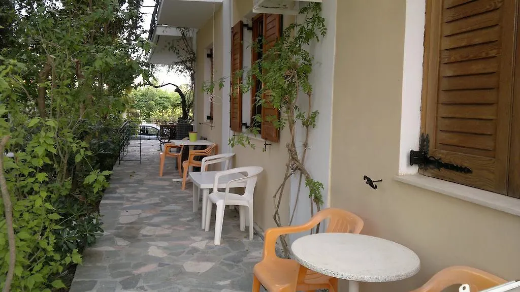 Makis Rooms Katelios Greece