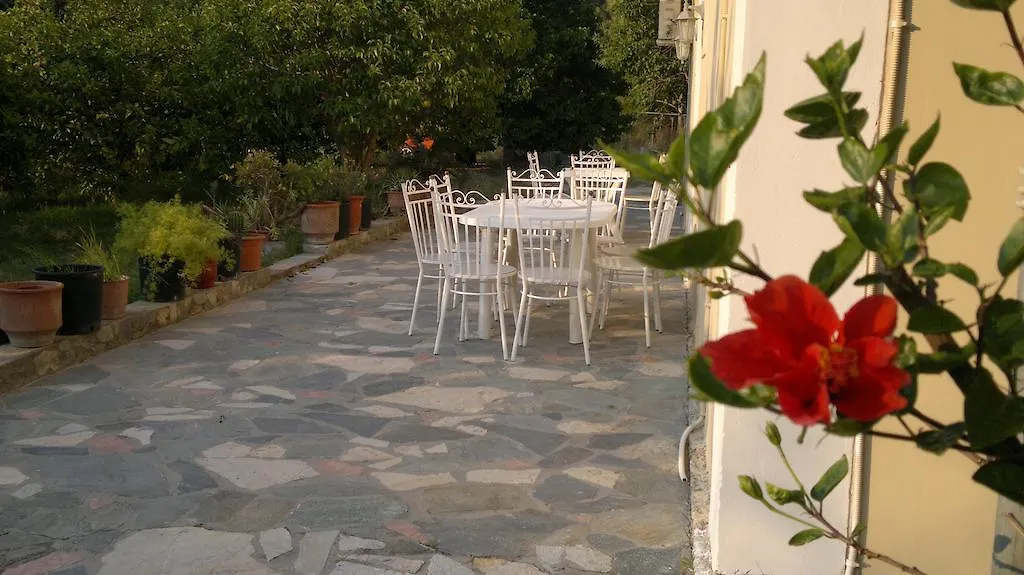 Makis Rooms Katelios Appartamento